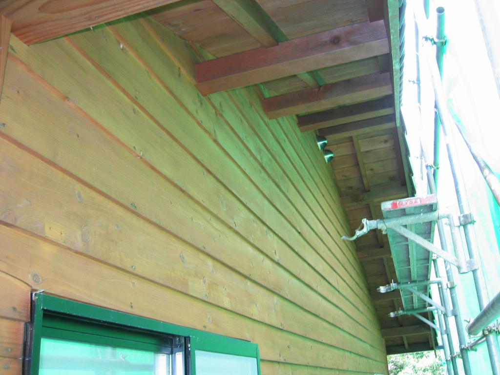 外壁羽目板等木部塗り替え工事 画像